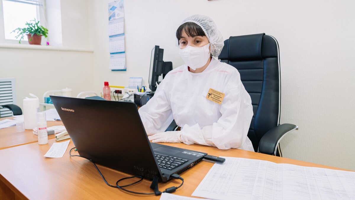    Югорчан обязали носить маски в больницах