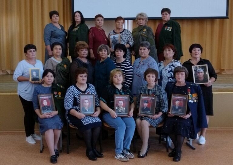    В Беляевке прошла фотосессия проекта «Мамы Героев» Марина Шарт