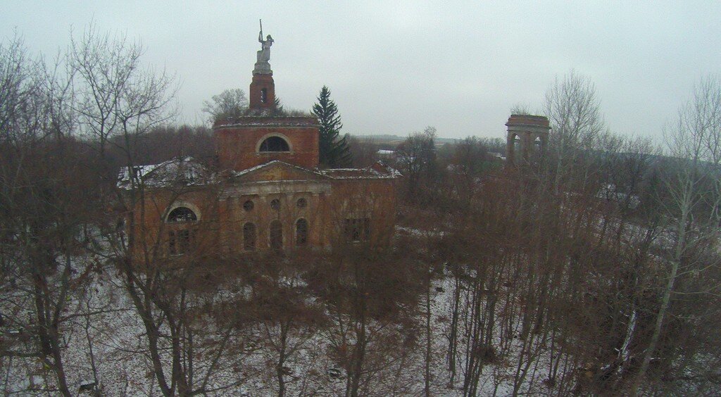 Село над. Архангел над селом Аксиньино. Усадьба Аксиньино Москва. Деревня Аксиньино Речной вокзал. Деревня Аксиньино Москва Речной вокзал.