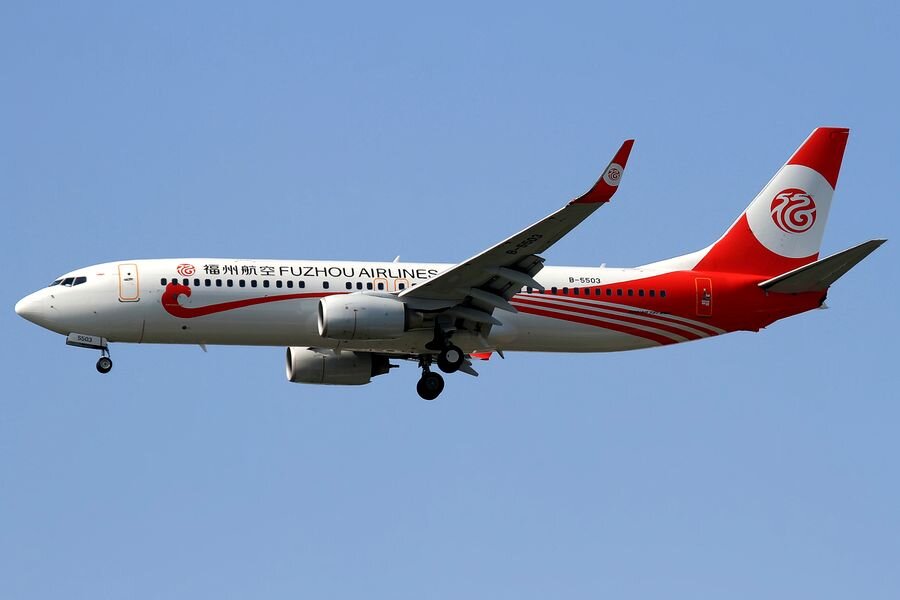 Парк Fuzhou Airlines составлен из 13 единиц магистральных узкофюзеляжных Boeing 737-84PWL, преимущественно полученных от других перевозчиков материнской структуры — холдинга HNA Group