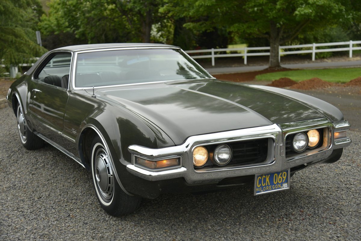 Oldsmobile Toronado 66