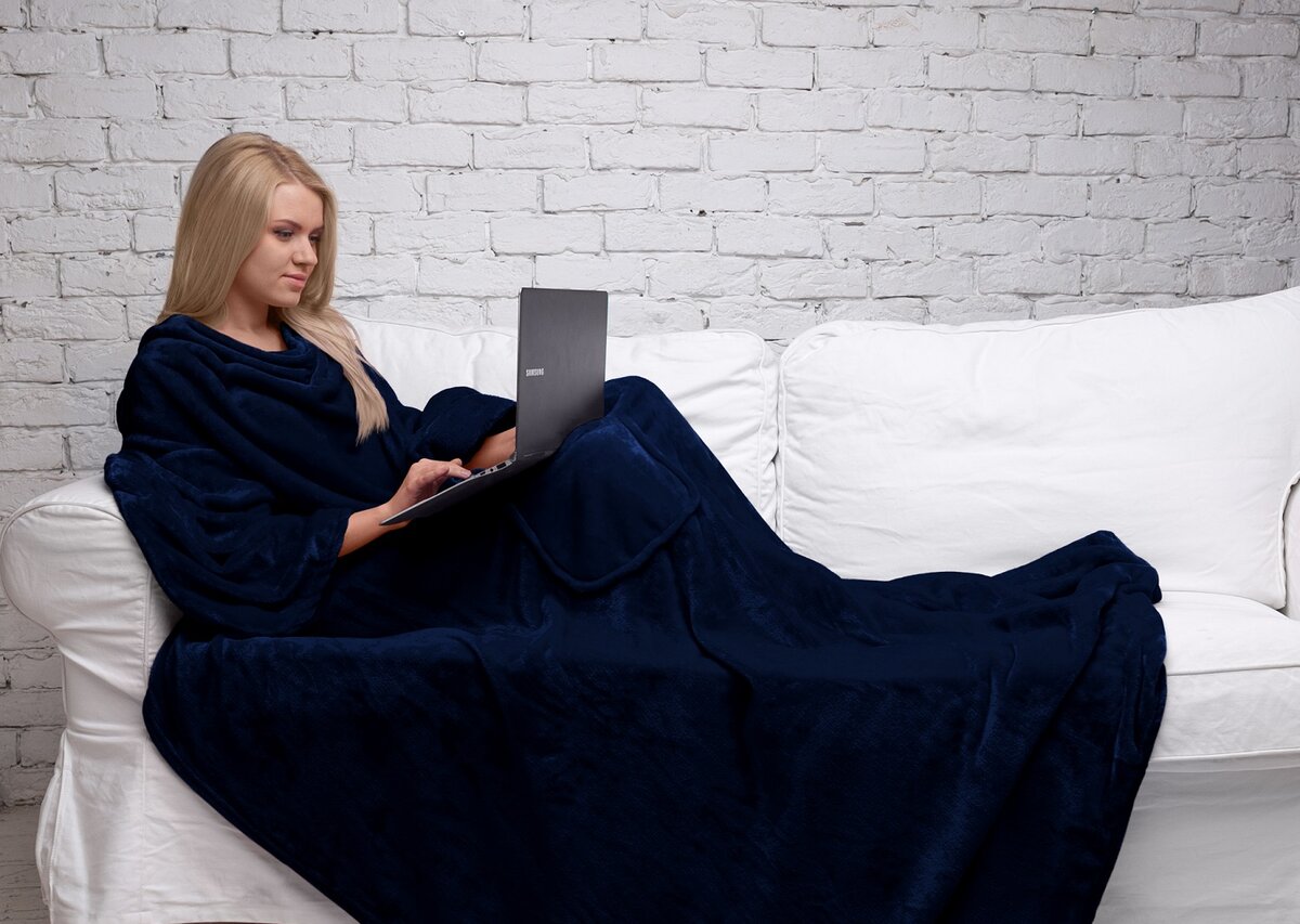 Плед с рукавами