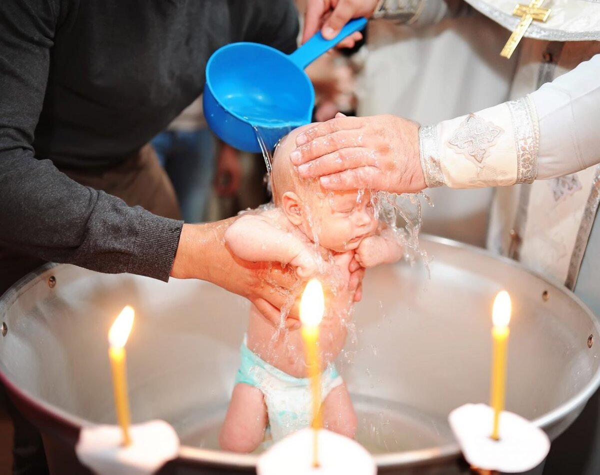 Маникюр на крещение ребенка