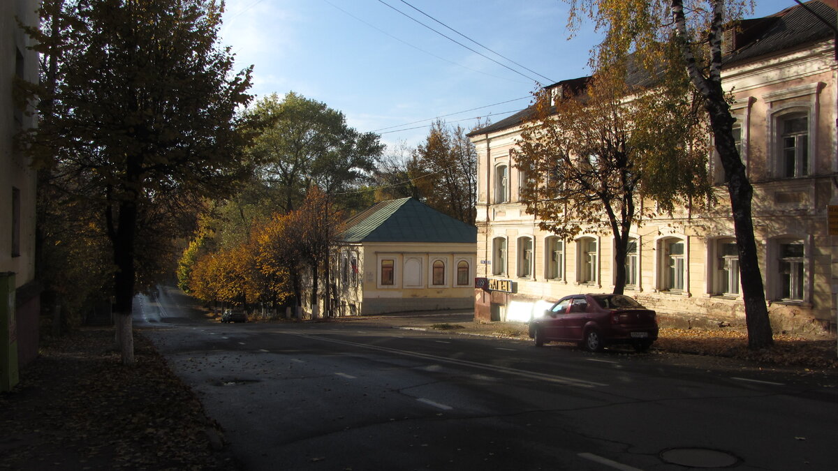 "Непарадная" улица Ленина.