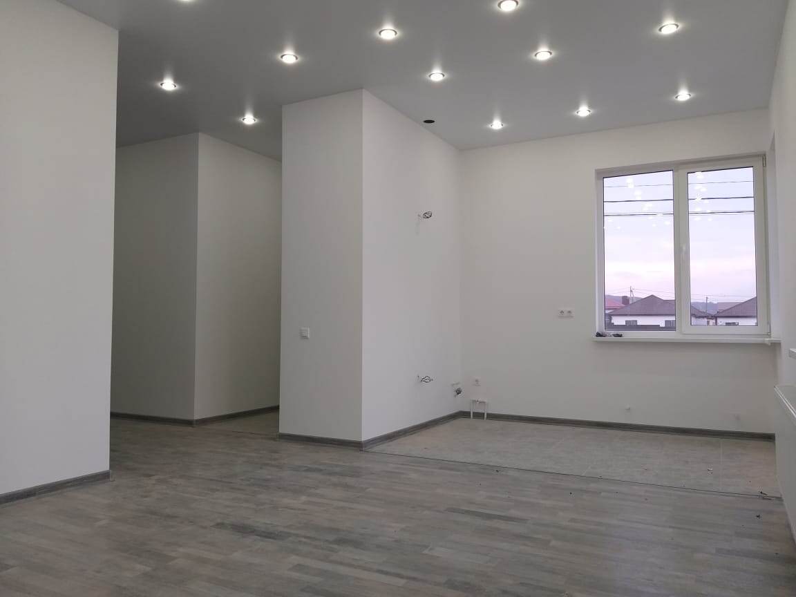 Дом с ремонтом в Новороссийске