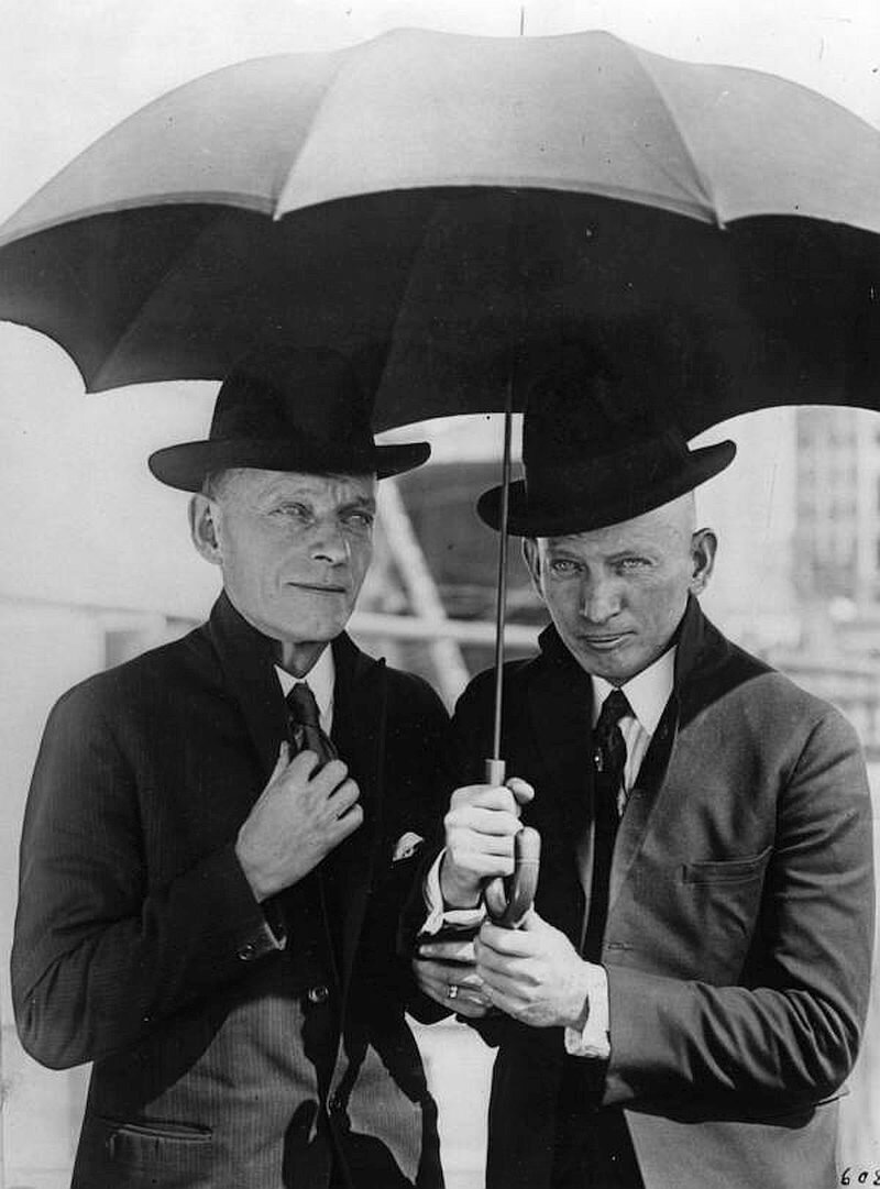 Братья Хэтфилды