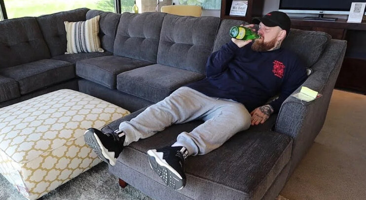 Типичный американец у себя дома