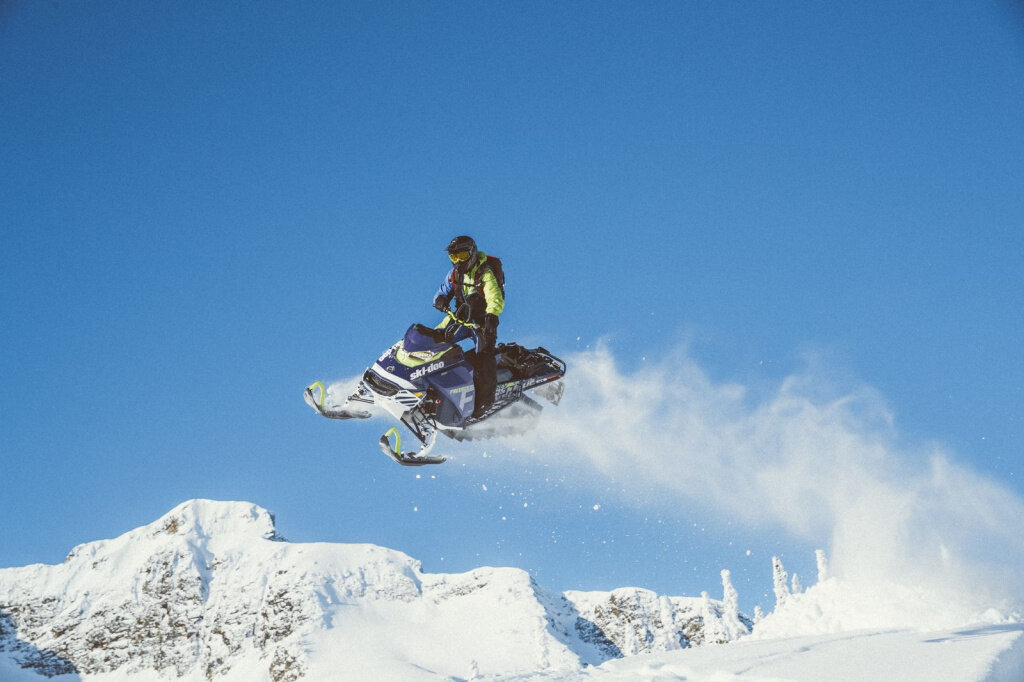 Ski-Doo Summit 2020
