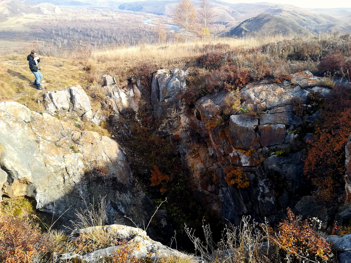 Штольня Демидовской шахты возле Усть-Чагырки 