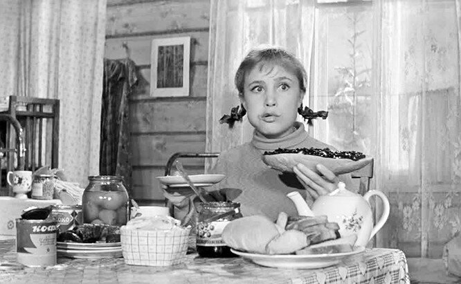 Кадр из фильма "Девчата", 1961 г.