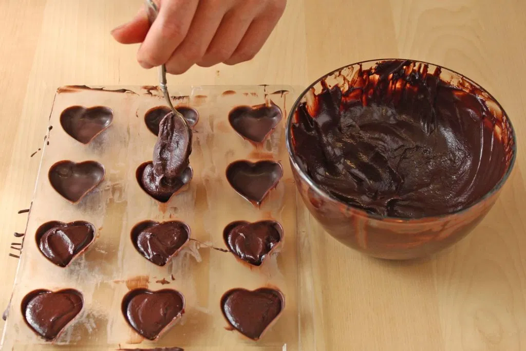 Как растопить шоколад в домашних условиях 🍫 Рецепты жидкого шоколада | Пригощайся