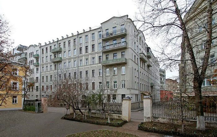 Милютинский переулок, 11