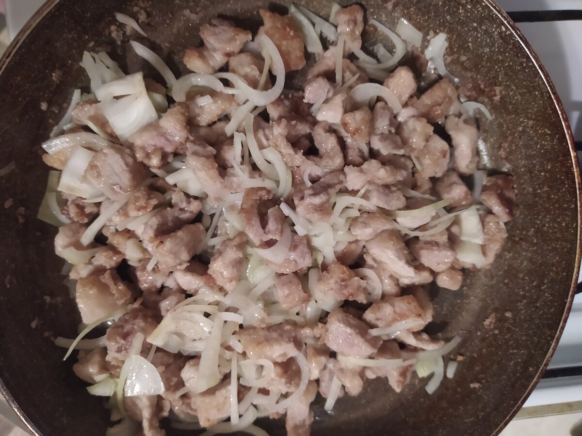 Как готовить бистрогон из свинины?