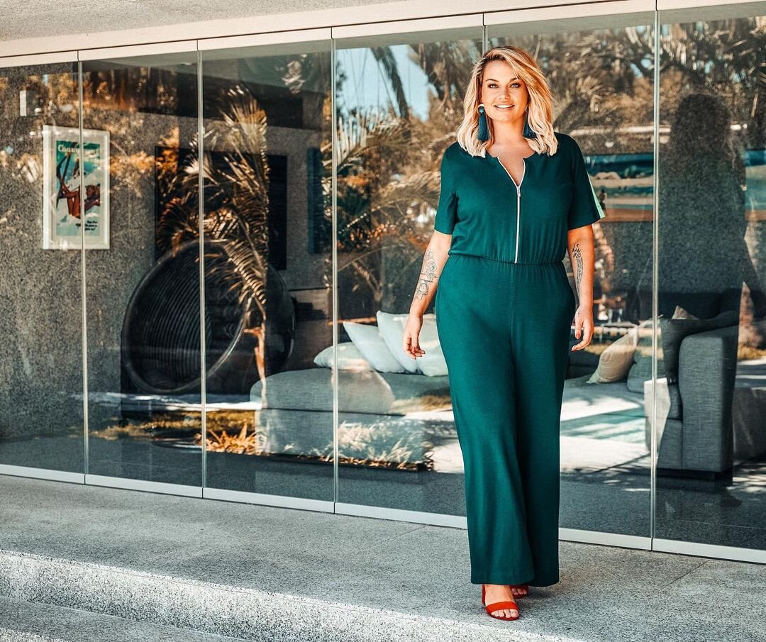 Листайте влево Instagram: @sinakatarina