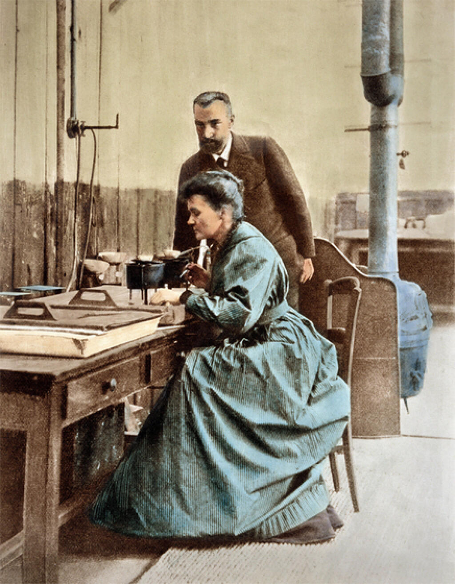 Marie and pierre curie. Пьер и Мари Кюри. Мари Кюри и Пьер Кюри.