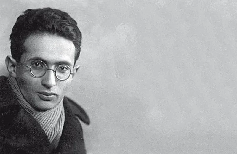 Матве́й петро́вич бронште́йн. Бронштейн м. М п бронштейн. Квантовый предел. Бронштейн матвей петрович фото.