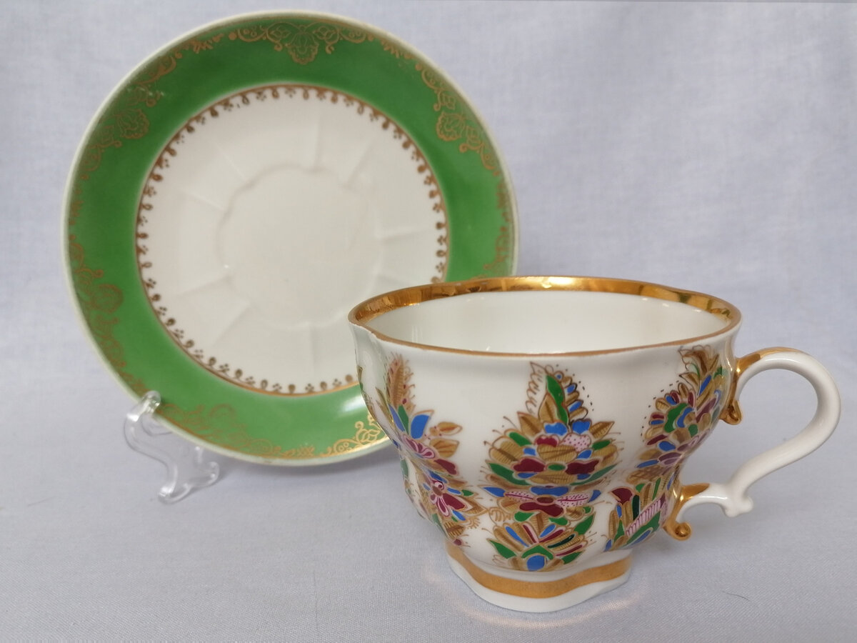 Фото автора. Чашка ЛФЗ и блюдце Барановка.