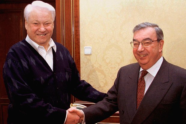    Евгений Примаков и Борис Ельцин, 4 декабря 1998 года. Фото: Reuters