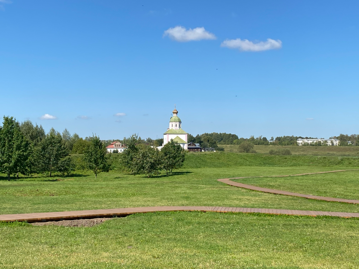 Территория Суздальского Кремля