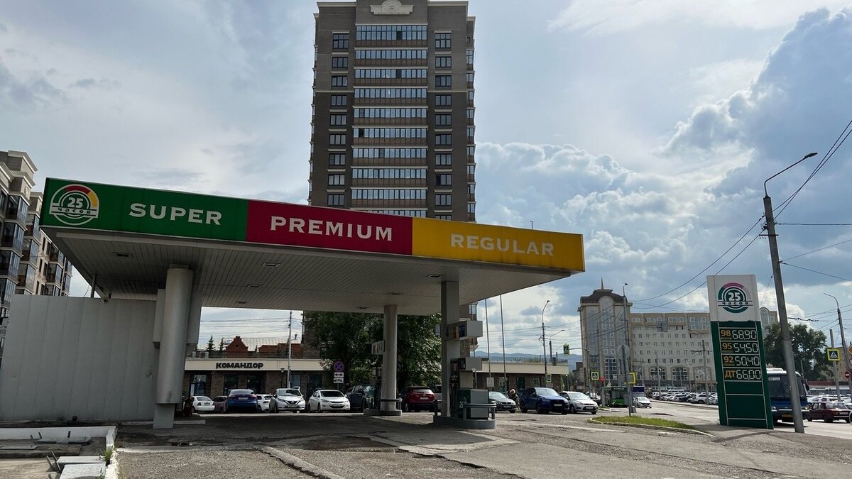     В Красноярском крае может возникнуть дефицит дизельного топлива, об этом заявил гендиректор группы компаний «Кройл» и розничной сети АЗС «Нефтеком» Виталий Кашкарёв.