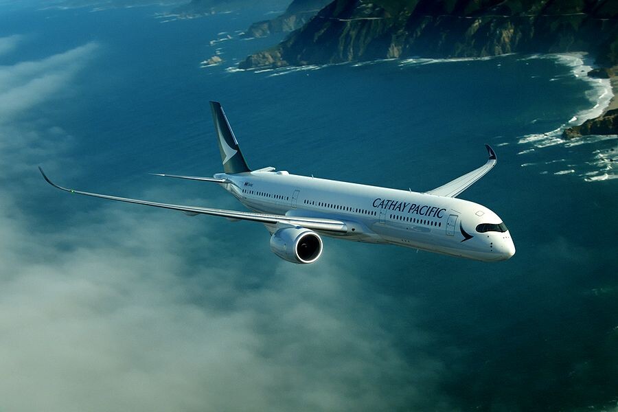 Cathay Pacific уже эксплуатирует 18 самолётов Airbus A350-900, после изменений в общем заказе получит ещё 10 единиц этой же модификации и 20 — более длинных Airbus A350-1000