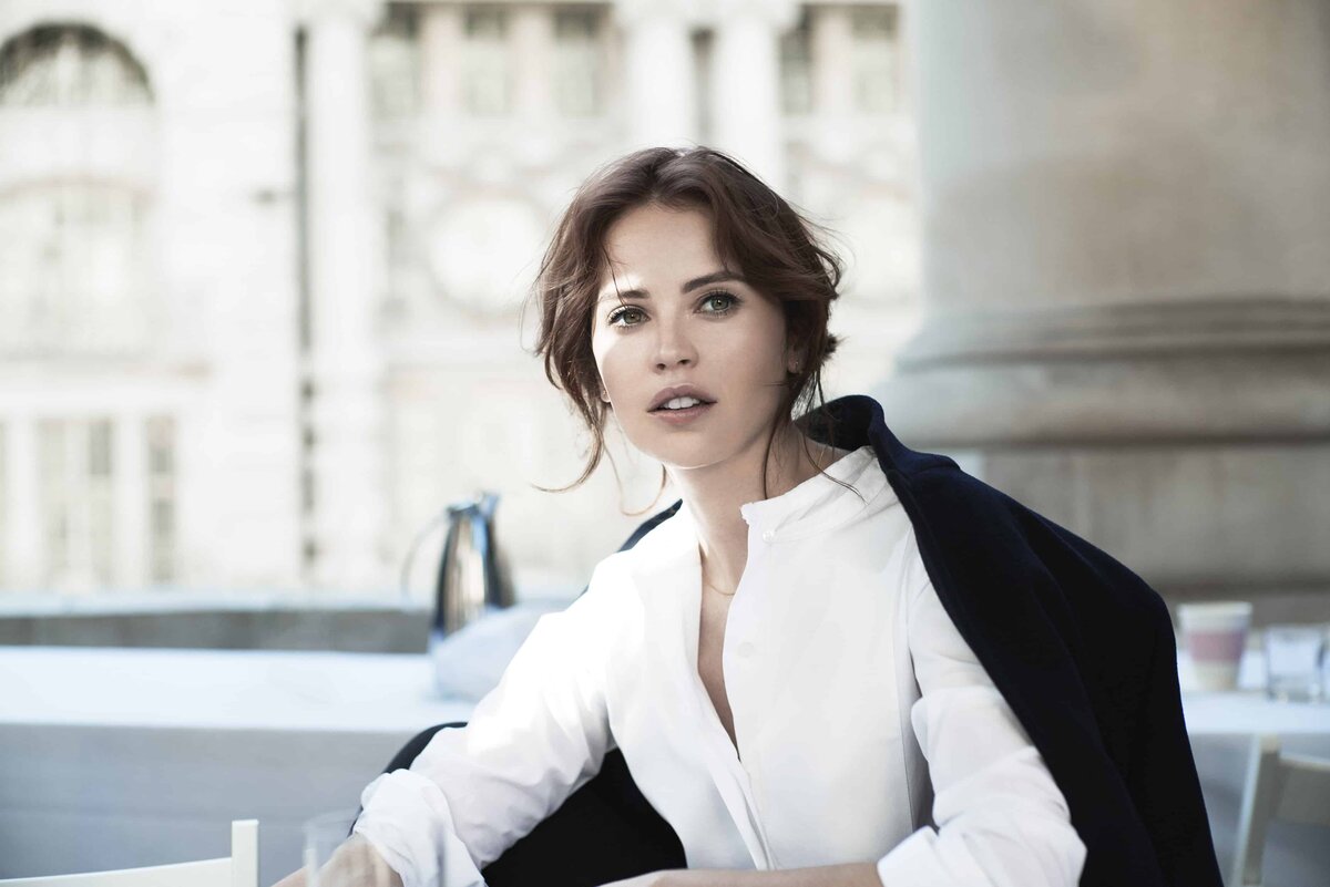 Фелисити Джонс