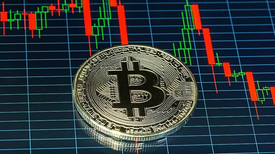 По словам аналитиков американского банка JP Morgan, цена биткоина опустится до 2400 долларов США, а если медвежий рынок затянется на длительное время, то BTC может упасть ниже $1260.