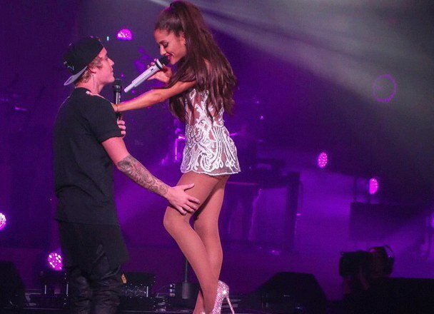 Джастин Бибер                                               Ариана Гранде