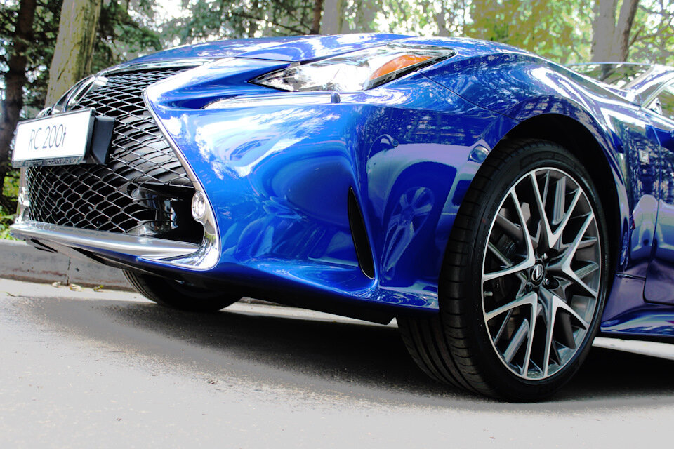Lexus RC 200t