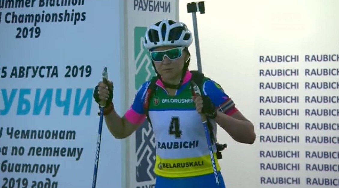 Екатерина Глазырина - чемпионка мира по летнему биатлону 2019 в спринте.