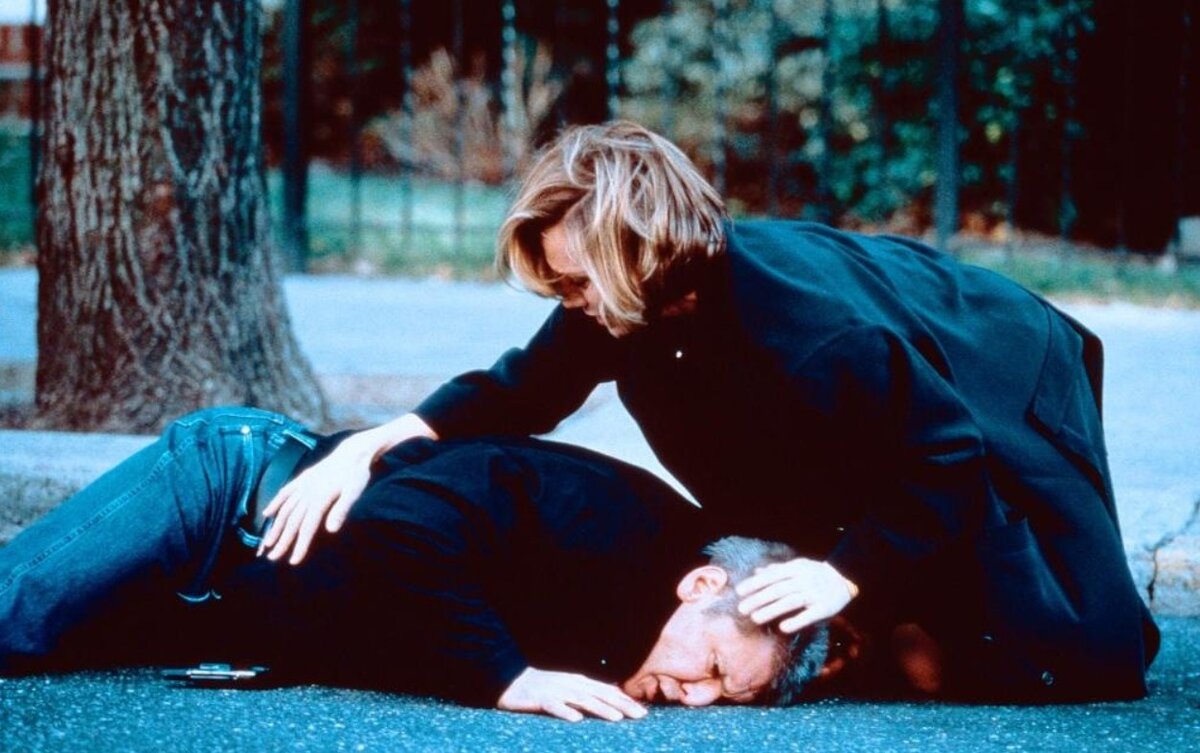 кадр из фильма Паутина лжи 1999