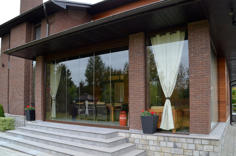 Закрытая терраса от компании "АКАС-Гласс"