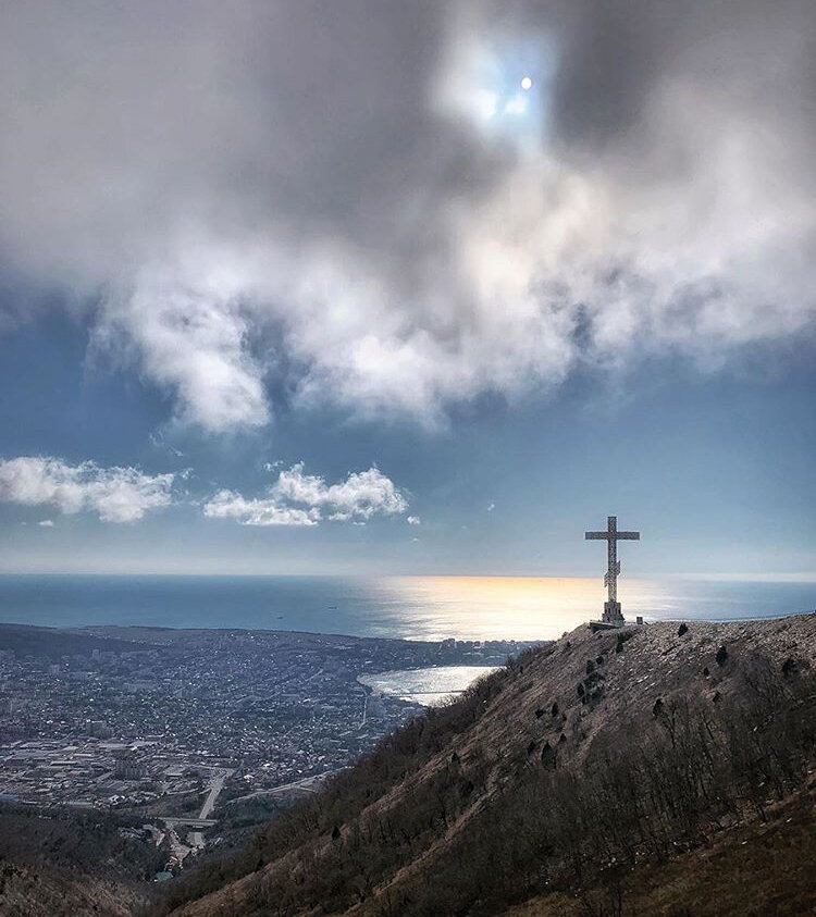 Крест геленджик фото