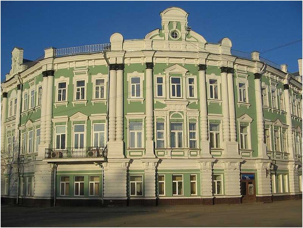 Вологда, ул. Марии Ульяновой, дом 4, во дворе которого был один из каретных сараев прадеда читателя Ивана Иванова. Фото из открытых источников