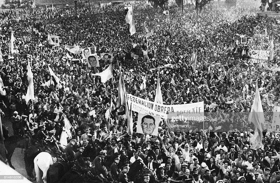 В 1973 году Перона в аэропорту Эсейса встречали три миллиона человек