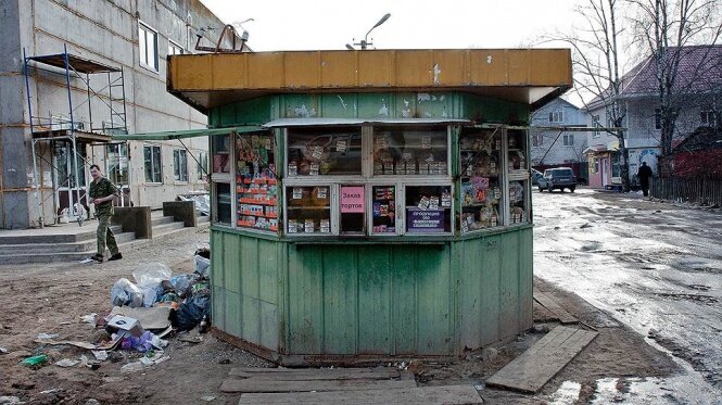 Примерно такой ларек