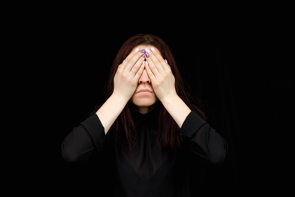 Осенняя депрессия у девушки