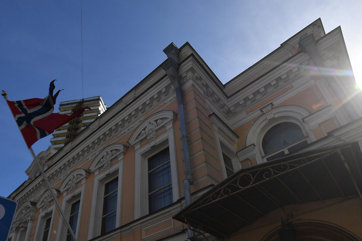 В перечень внесли Норвегию. В правительстве отметили, что с учетом продолжающихся враждебных действий против российских представительств за рубежом, список недружественных стран может пополняться