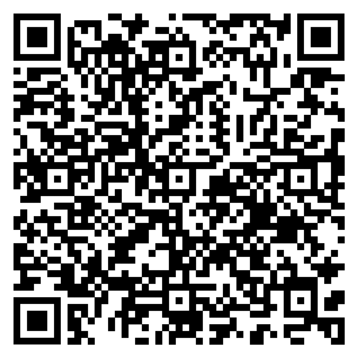 Отсканируйте куар код и помогите Максиму.