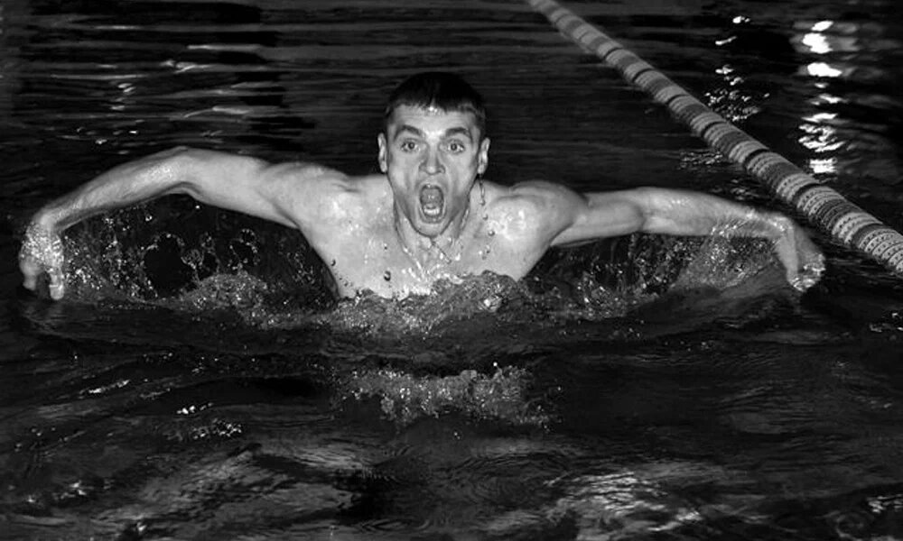 Некоторые отечественные актрисы начинали свою карьеру с весьма вульгарных сцен, а кто-то даже снялся в фильмах 18 плюс.-11