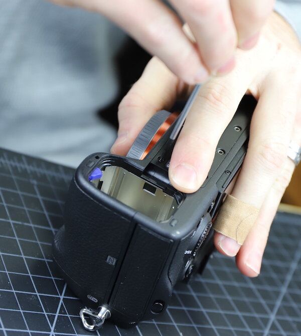 Процесс разборку Sony a7R III (Lensrentals.com, 2018)