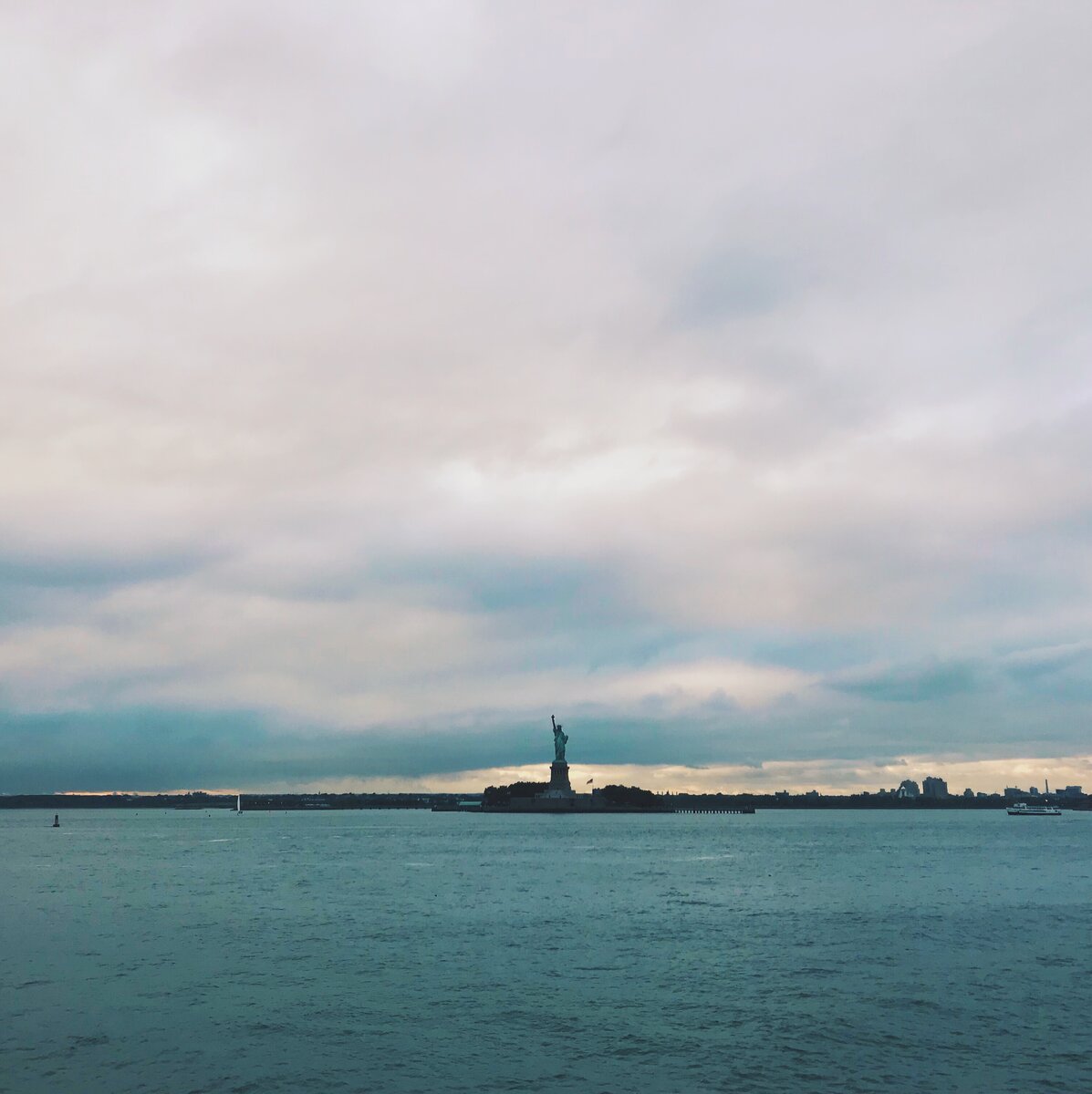 Статуя Свободы с парома на Стейтен-Айленд