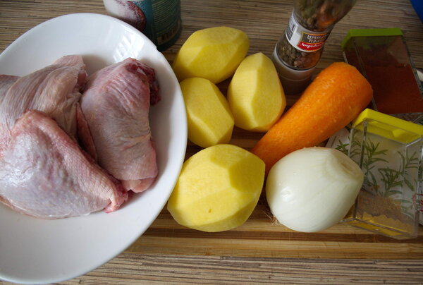 Ленивая курица с овощами в духовке
