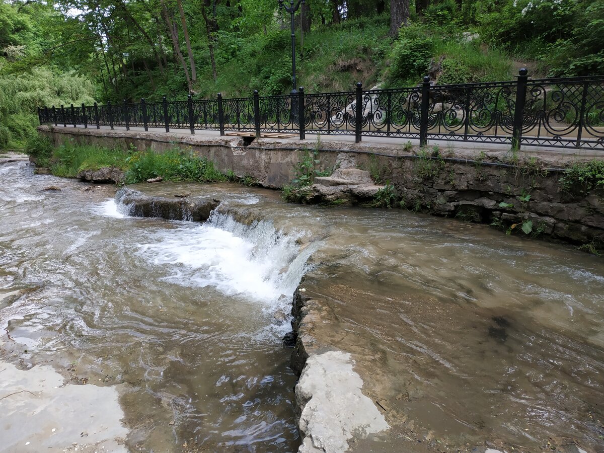 Кисловодск Нижний парк река