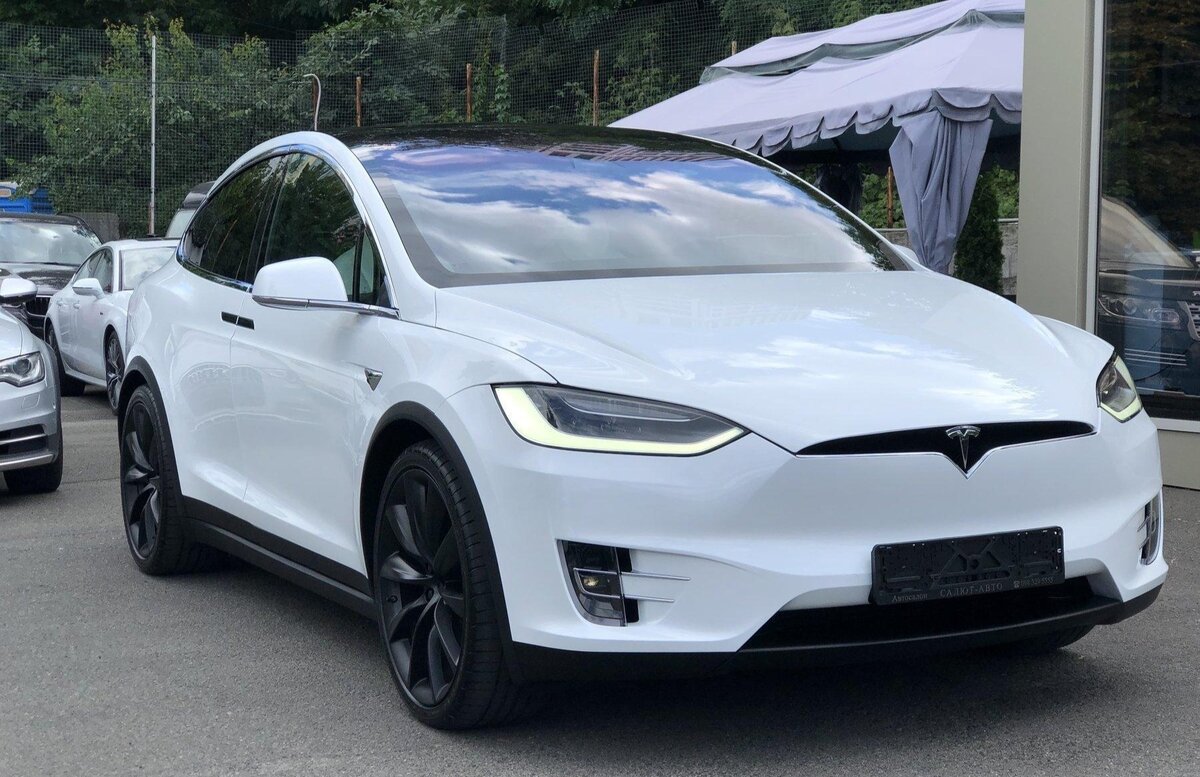 Тесла model x 2019