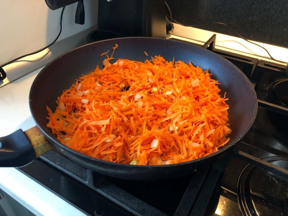 Очень вкусный торт из печени, который оценят даже дети.