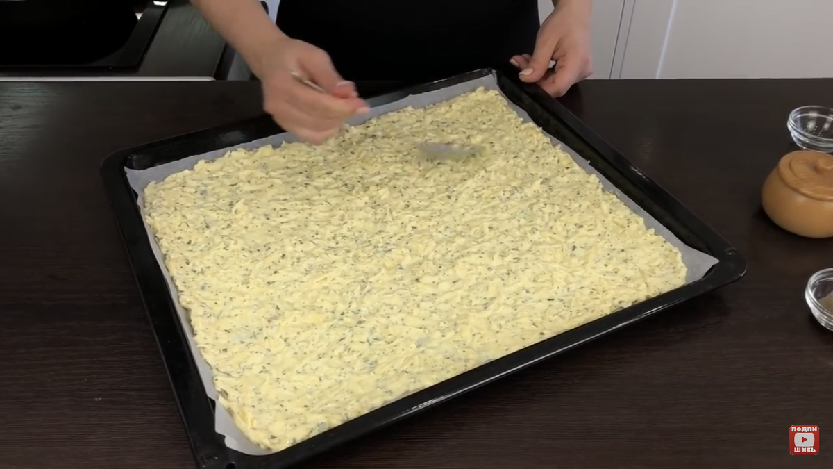 Куриный рулет с сыром Очень сытно и просто.