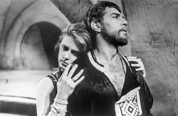 Наталья Рудная и Отар Коберидзе в фильме-опере "Царская невеста"(1964)