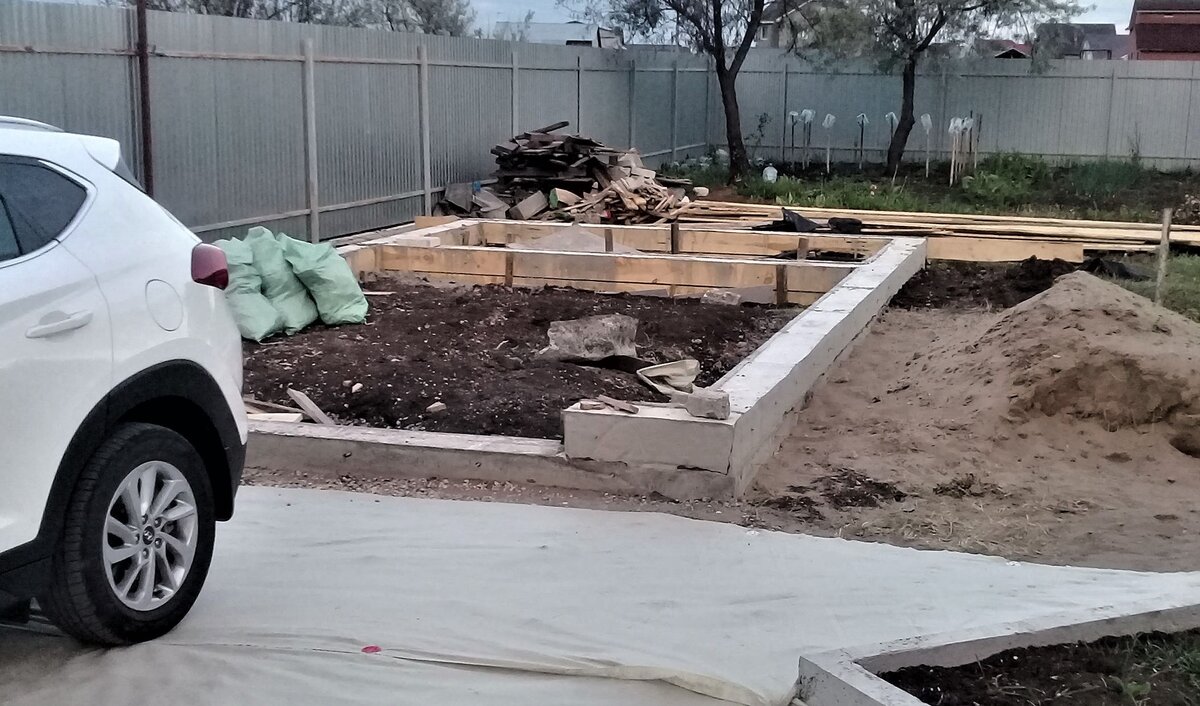 Сделал фундамент для гаража