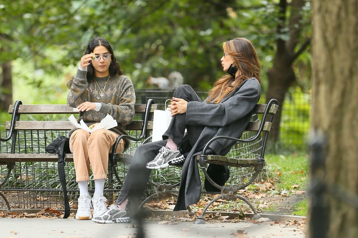 Белла Хадид в Центральном парке